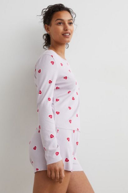Ofertă Pijama cu bluză și pantaloni scurți 34,99 lei la H&M