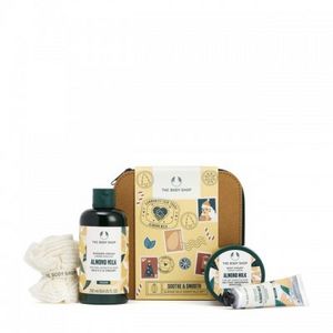 Ofertă Set cadou Soothe & Smooth Almond Milk Essentials 210 lei la The Body Shop